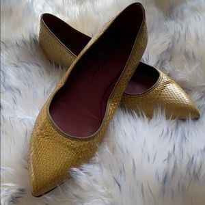 Lanvin yellow pointed toe flats